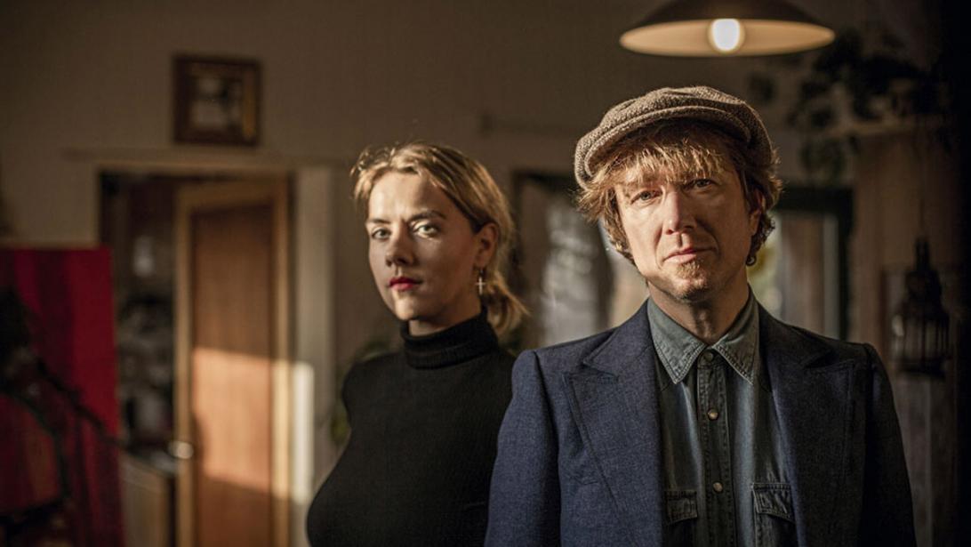 Leen Dendievel en Stef Kamil Carlens: "Ons belangrijkste bezit? Tijd om emoties te verwerken" Leen Dendievel en Stef Kamil Carlens: "Ons belangrijkste bezit? Tijd om emoties te verwerken"