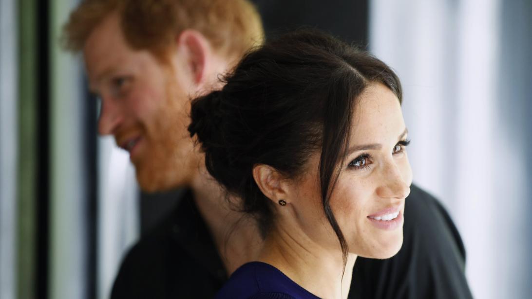 Meghan Markle en prins Harry zetten stap opzij Meghan Markle en prins Harry zetten stap opzij