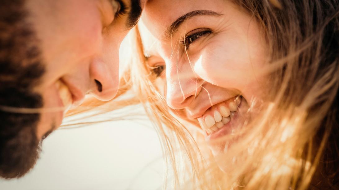 Getuigenis: Karen en Tim vonden elkaar na jaren terug en zijn dolgelukkig samen Getuigenis: Karen en Tim vonden elkaar na jaren terug en zijn dolgelukkig samen