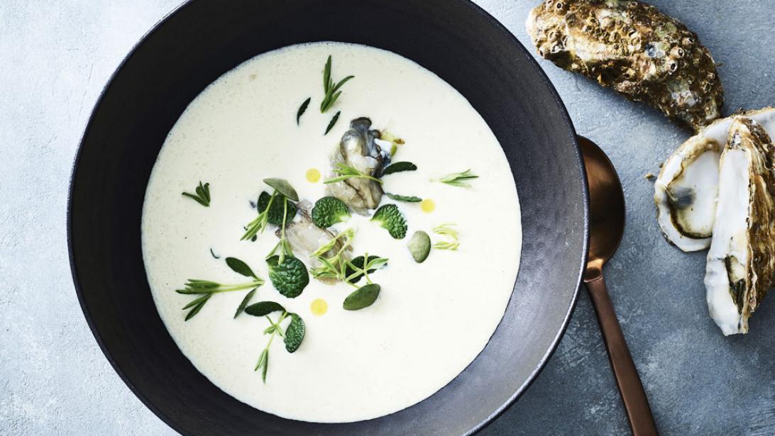 Recept: fluweelzacht oester-champagnesoepje Recept: fluweelzacht oester-champagnesoepje