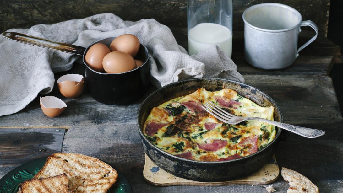 Recept: frittata met spek en ham voor een hartig ontbijt Recept: frittata met spek en ham voor een hartig ontbijt