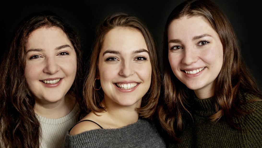 Témoignage: Laurine, Elise et Astrid, triplées... mais très différentes! Témoignage: Laurine, Elise et Astrid, triplées... mais très différentes!