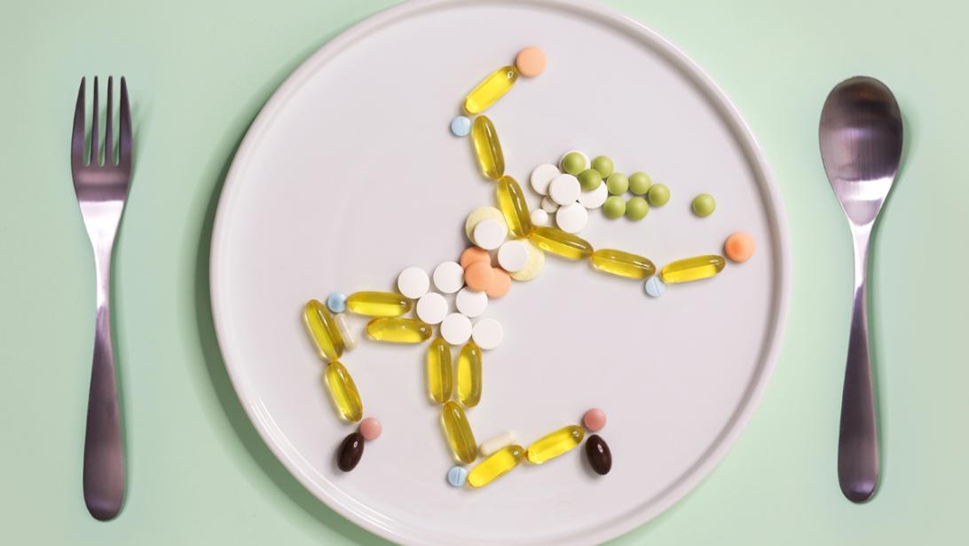 schaal Matron Boekwinkel Experten aan het woord: kan je een overdosis supplementen en vitamines  nemen?