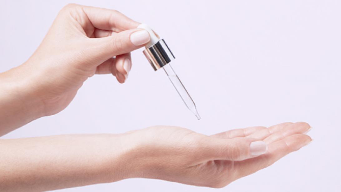 Dit goedkope hyaluronzuur serum is zò populair dat het elke minuut wordt verkocht Dit goedkope hyaluronzuur serum is zò populair dat het elke minuut wordt verkocht