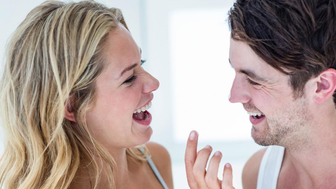Happy in love: 5 gewoontes die gelukkige koppels gemeen hebben Happy in love: 5 gewoontes die gelukkige koppels gemeen hebben