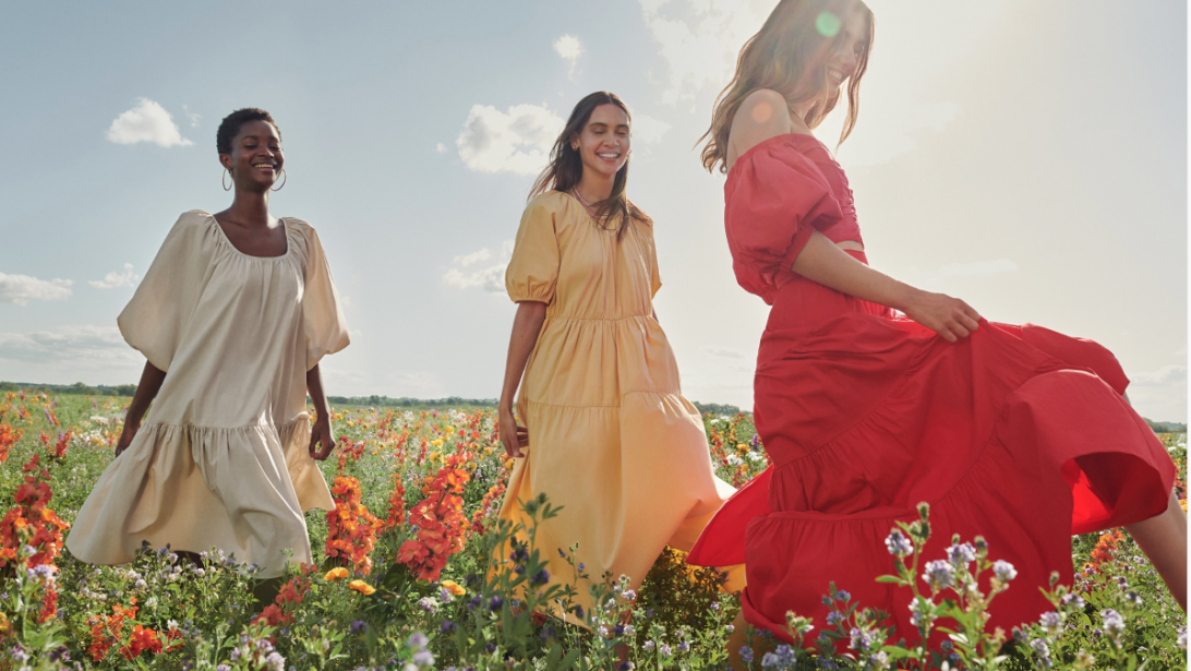 Voilà la robe que toutes les modeuses porteront cet été Voilà la robe que toutes les modeuses porteront cet été