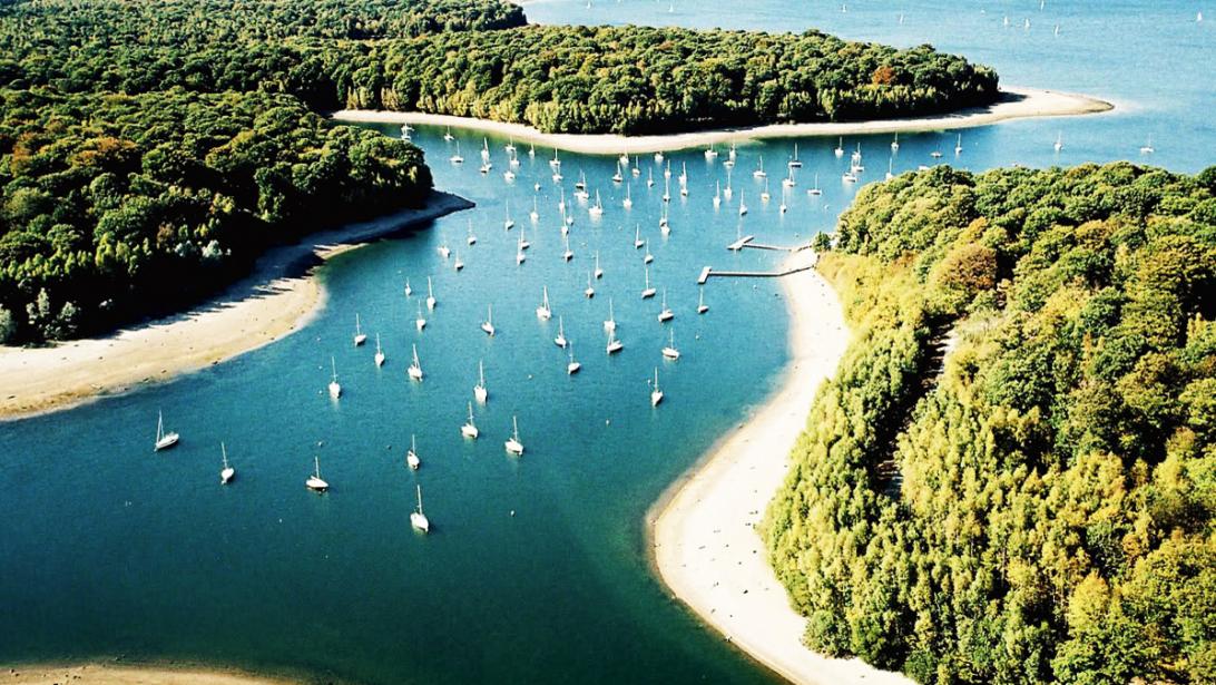 l'Eau d'Heure: de langste rivièra in Wallonië l'Eau d'Heure: de langste rivièra in Wallonië