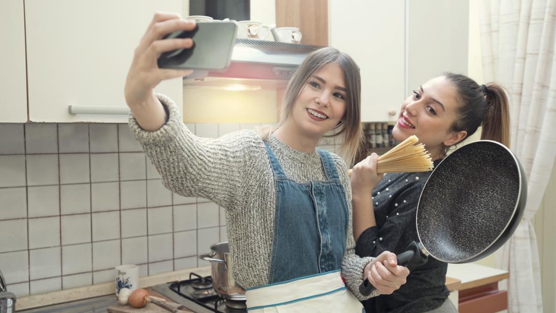 Koken op kot: 5 x kookboeken om mee te geven aan je kotstudenten Koken op kot: 5 x kookboeken om mee te geven aan je kotstudenten