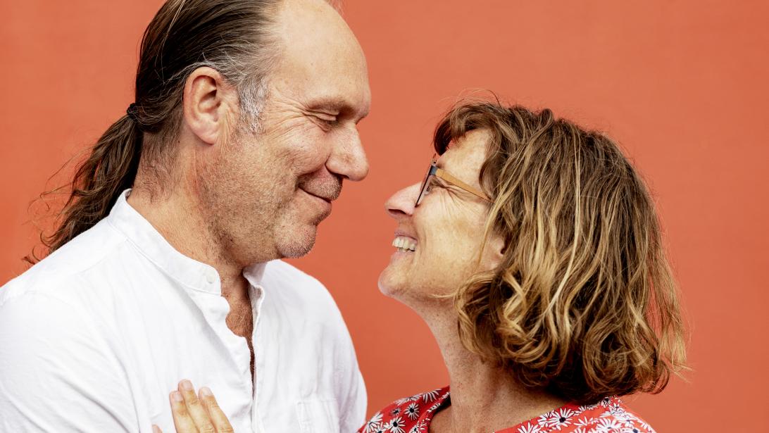 Témoignage: Linda et Jurgen habitent séparés et heureux depuis 3 ans Témoignage: Linda et Jurgen habitent séparés et heureux depuis 3 ans