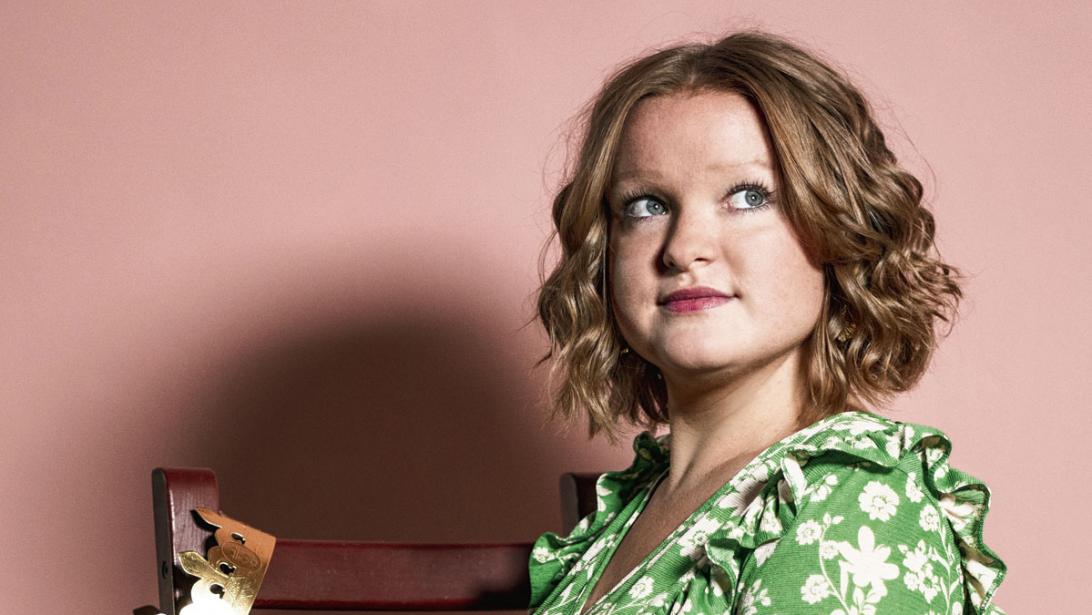 Royaltylover Laura (30): "Elk koningshuis bulkt van de verhalen en van het mysterie" Royaltylover Laura (30): "Elk koningshuis bulkt van de verhalen en van het mysterie"