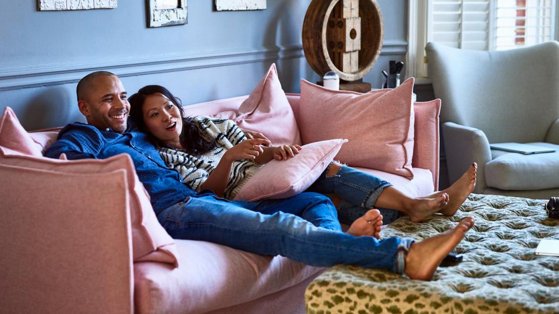 "Corona cuffing": l'étrange tendance love née du confinement "Corona cuffing": l'étrange tendance love née du confinement