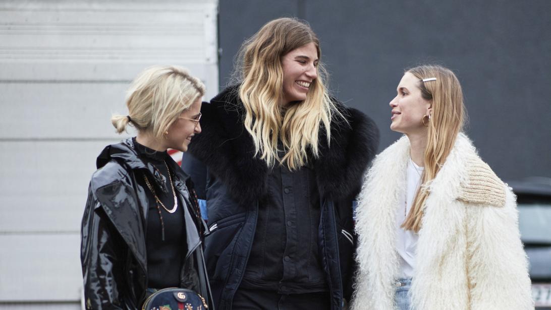 Gespot op straat: 10 x modetrends om niet te missen in 2021 Gespot op straat: 10 x modetrends om niet te missen in 2021
