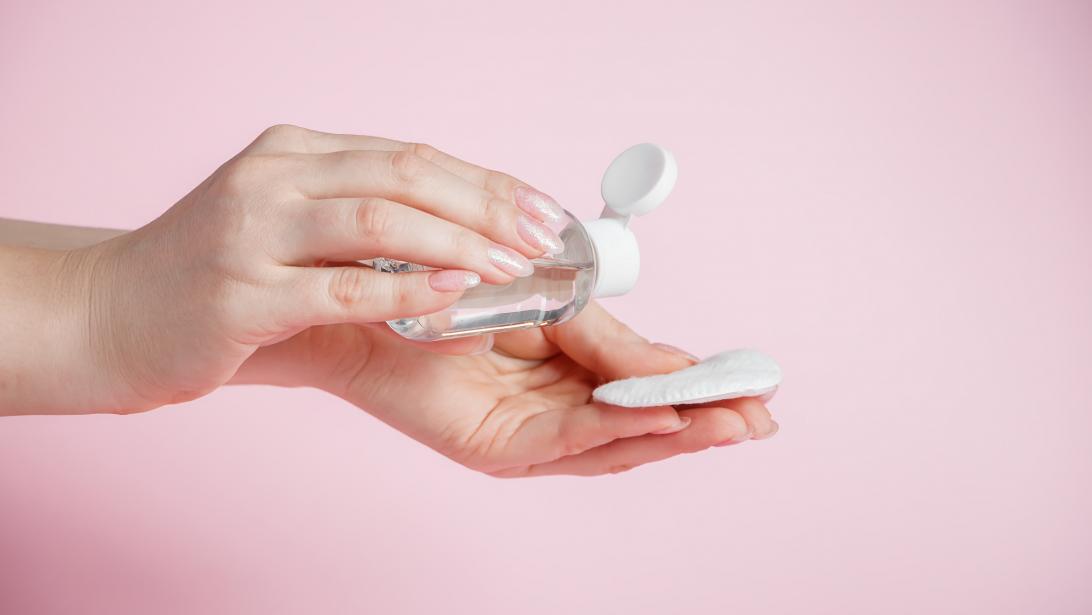 Cette erreur que 99% des beautystas commettent avec l’eau micellaire Cette erreur que 99% des beautystas commettent avec l’eau micellaire