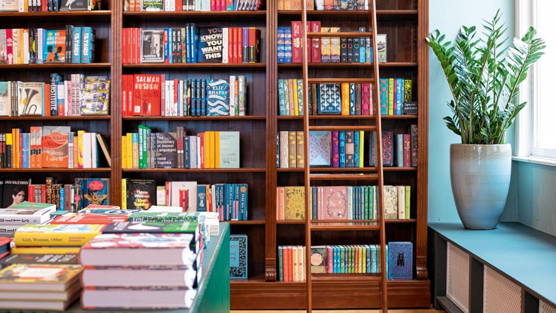 5 x de beste boekenwinkels in Antwerpen om je leeshonger te stillen 5 x de beste boekenwinkels in Antwerpen om je leeshonger te stillen