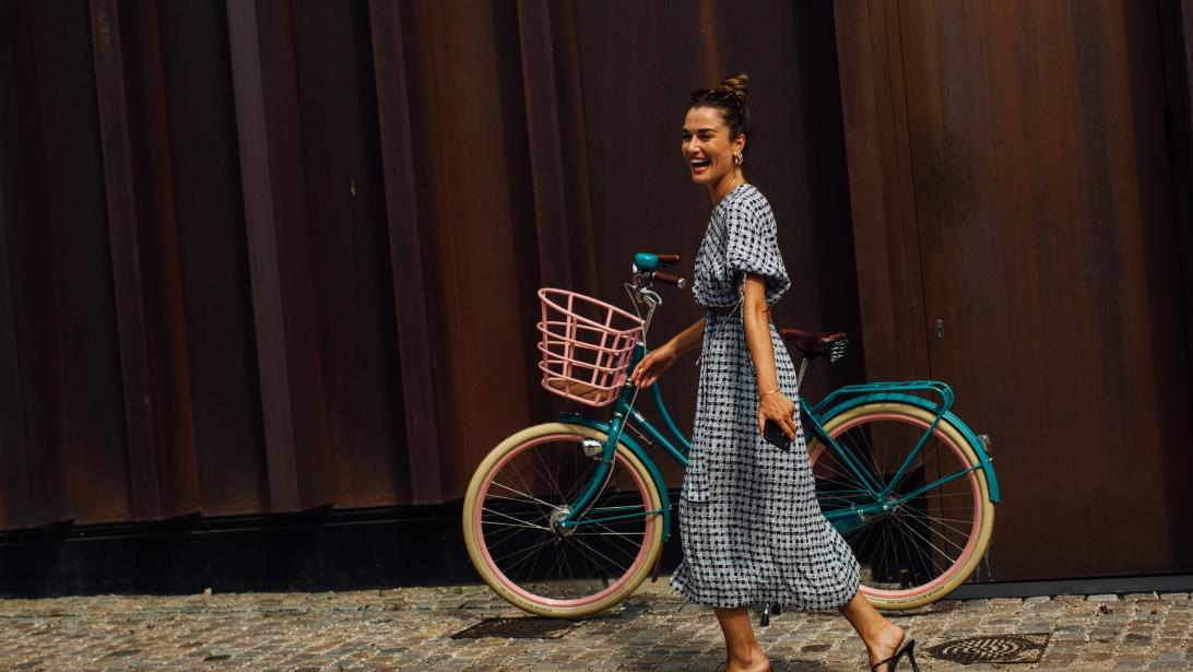 Spring calling! 17 trendstukken die je lentegarderobe zullen maken in 2021 Spring calling! 17 trendstukken die je lentegarderobe zullen maken in 2021