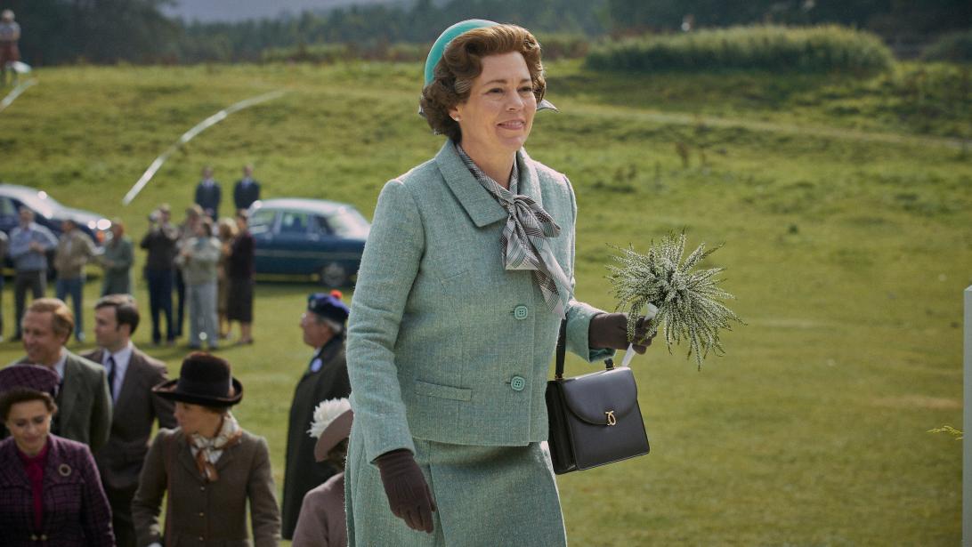 Hier is-ie: het eerste kiekje van de nieuwe Queen Elizabeth in seizoen 5 van The Crown Hier is-ie: het eerste kiekje van de nieuwe Queen Elizabeth in seizoen 5 van The Crown