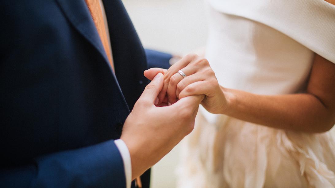 Unique & ultra romantique: confectionnez vos propres alliances en couple! Unique & ultra romantique: confectionnez vos propres alliances en couple!