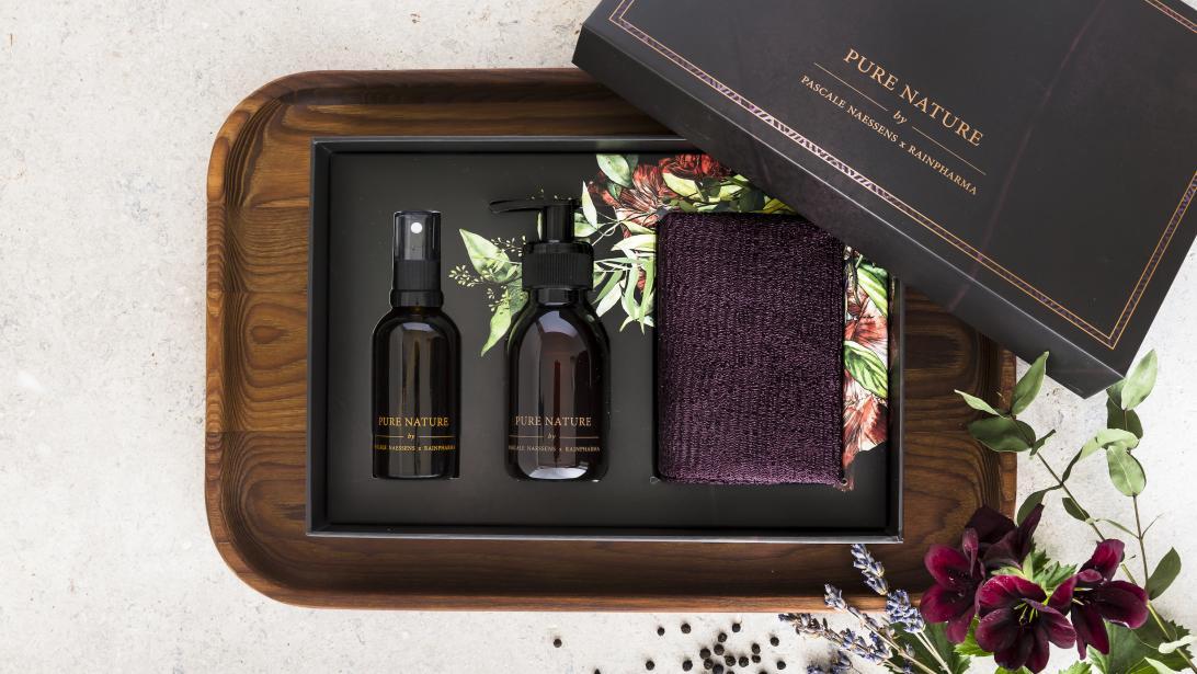 Gratis luxe verwenbox Pure Nature by Pascale Naessens & Rainpharma bij je Feeling-abonnement Gratis luxe verwenbox Pure Nature by Pascale Naessens & Rainpharma bij je Feeling-abonnement