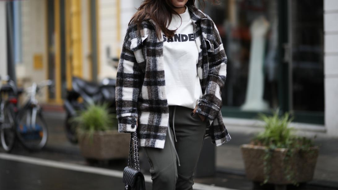 Hét T-shirt dat iedereen te pakken wil krijgen dit voorjaar Hét T-shirt dat iedereen te pakken wil krijgen dit voorjaar