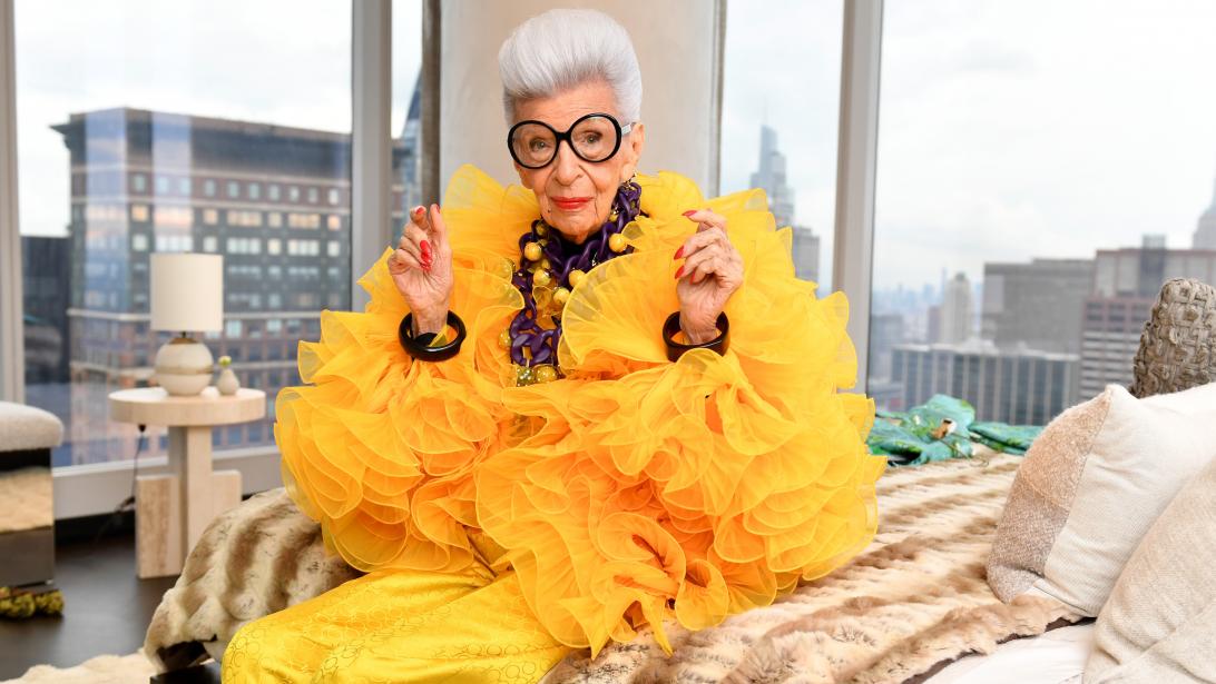 Comment Iris Apfel, 100 ans, est-elle devenue la reine du style? Comment Iris Apfel, 100 ans, est-elle devenue la reine du style?