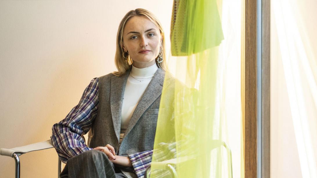 In gesprek met Jill Van der Heijden: over unieke blazers en duurzame materialen In gesprek met Jill Van der Heijden: over unieke blazers en duurzame materialen
