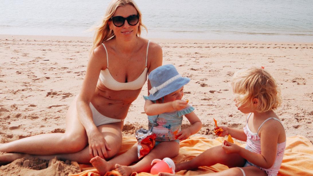 Ellen Kegels: "Mijn nieuwste bikini's met reststoffen waren al op één avond uitverkocht!" Ellen Kegels: "Mijn nieuwste bikini's met reststoffen waren al op één avond uitverkocht!"