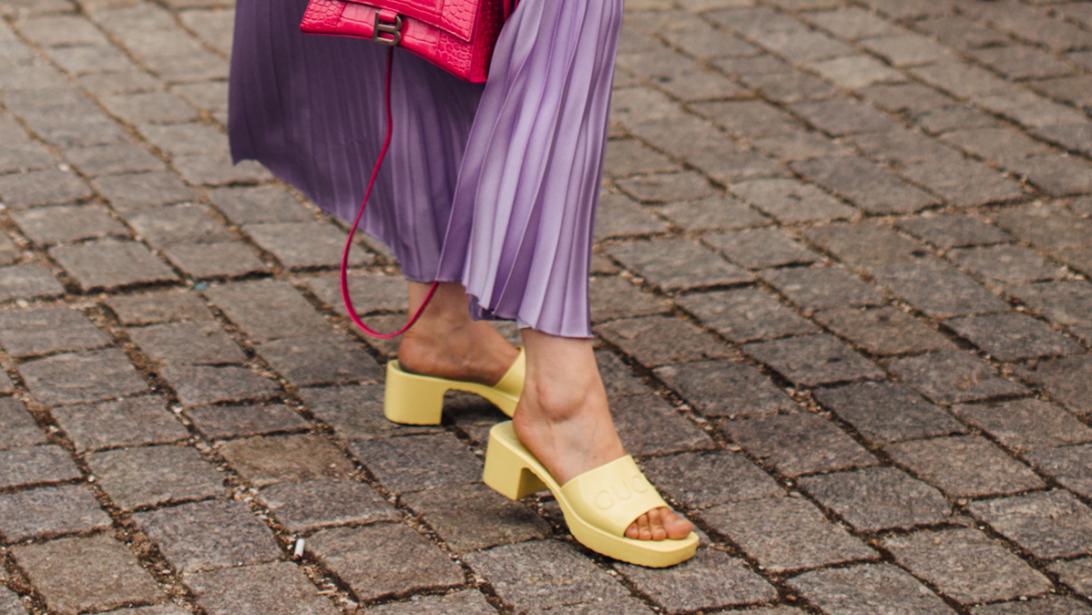 Deze 6 paar sandalen gaan bij élke zomeroutfit Deze 6 paar sandalen gaan bij élke zomeroutfit