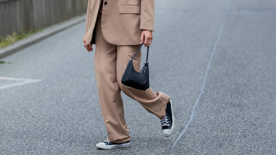 Trend gespot: 7 x zo dragen modemeiden hun Converse-sneakers Trend gespot: 7 x zo dragen modemeiden hun Converse-sneakers