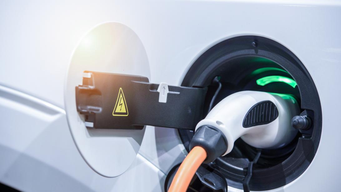 Elektrisch rijden in de lift: wat zijn de voordelen en welk prijskaartje kunnen we verwachten? Elektrisch rijden in de lift: wat zijn de voordelen en welk prijskaartje kunnen we verwachten?