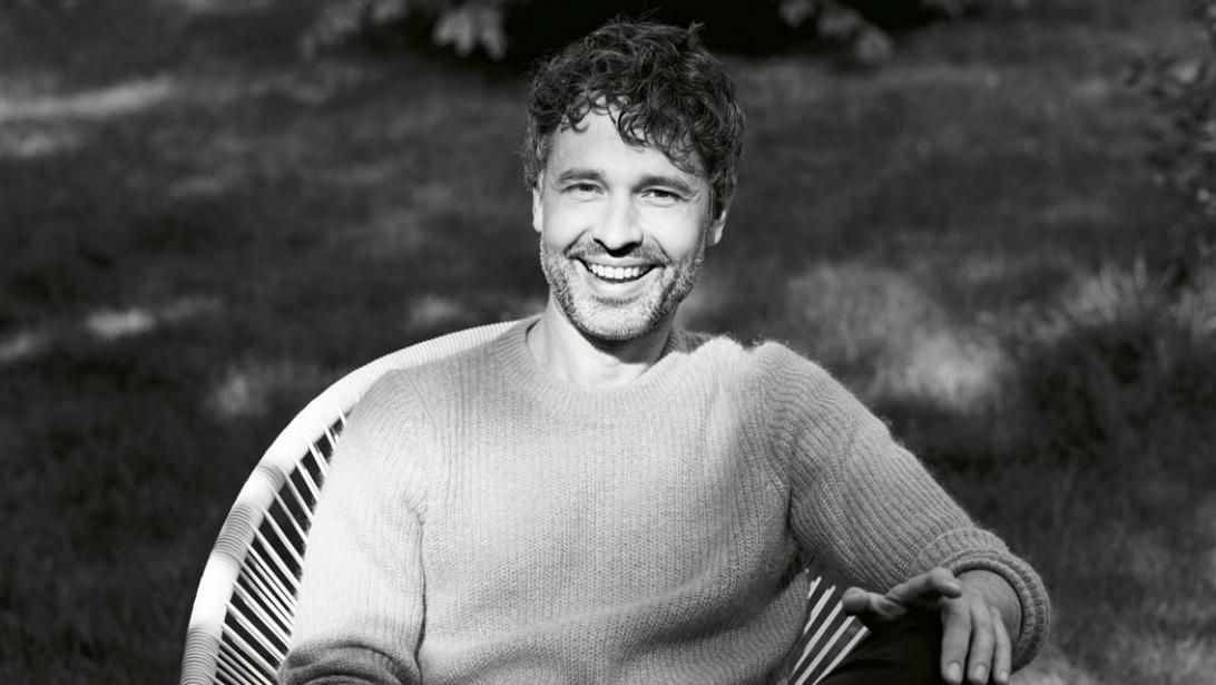 Thomas Vanderveken: “Wat ik anders wil doen dan mijn vader? Minder perfectionistisch zijn" Thomas Vanderveken: “Wat ik anders wil doen dan mijn vader? Minder perfectionistisch zijn"