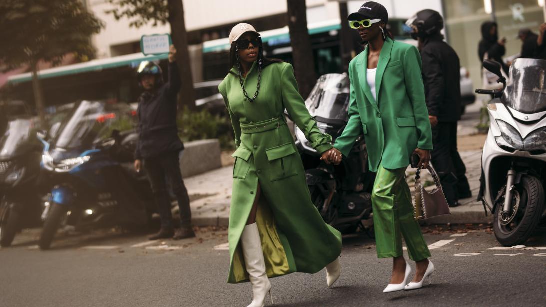 3 pantalons tendance et décontractés qui font fureur cette saison 3 pantalons tendance et décontractés qui font fureur cette saison