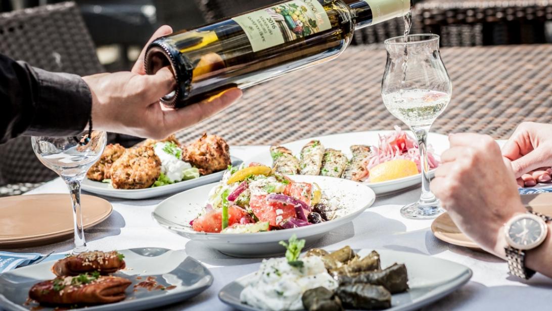 Dit zijn de beste Griekse restaurants in Antwerpen Dit zijn de beste Griekse restaurants in Antwerpen