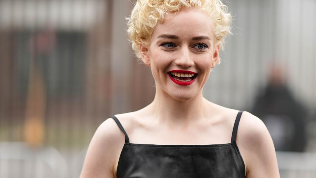 6 choses à savoir sur Julia Garner, qui incarnera Madonna au cinéma 6 choses à savoir sur Julia Garner, qui incarnera Madonna au cinéma