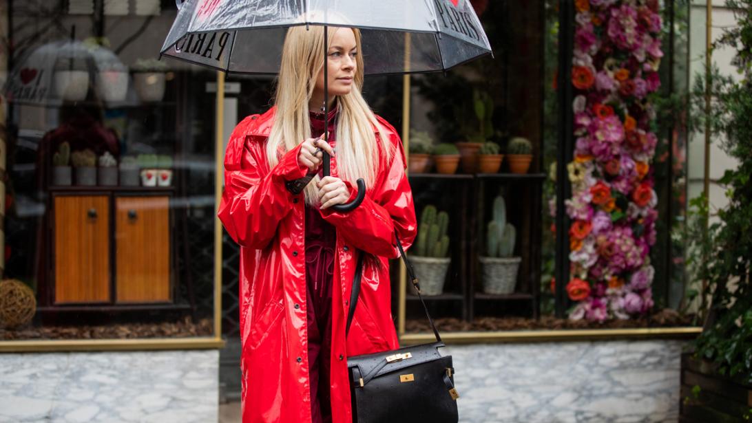 De leukste regenjasjes voor de lente (+ tips om ze te stylen) De leukste regenjasjes voor de lente (+ tips om ze te stylen)
