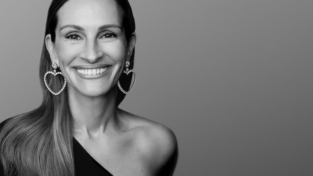Julia Roberts (55) schittert in gloednieuwe Chopard-film Julia Roberts (55) schittert in gloednieuwe Chopard-film