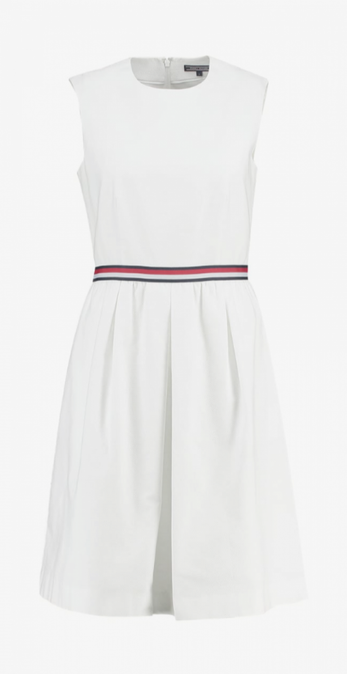 La robe blanche estivale