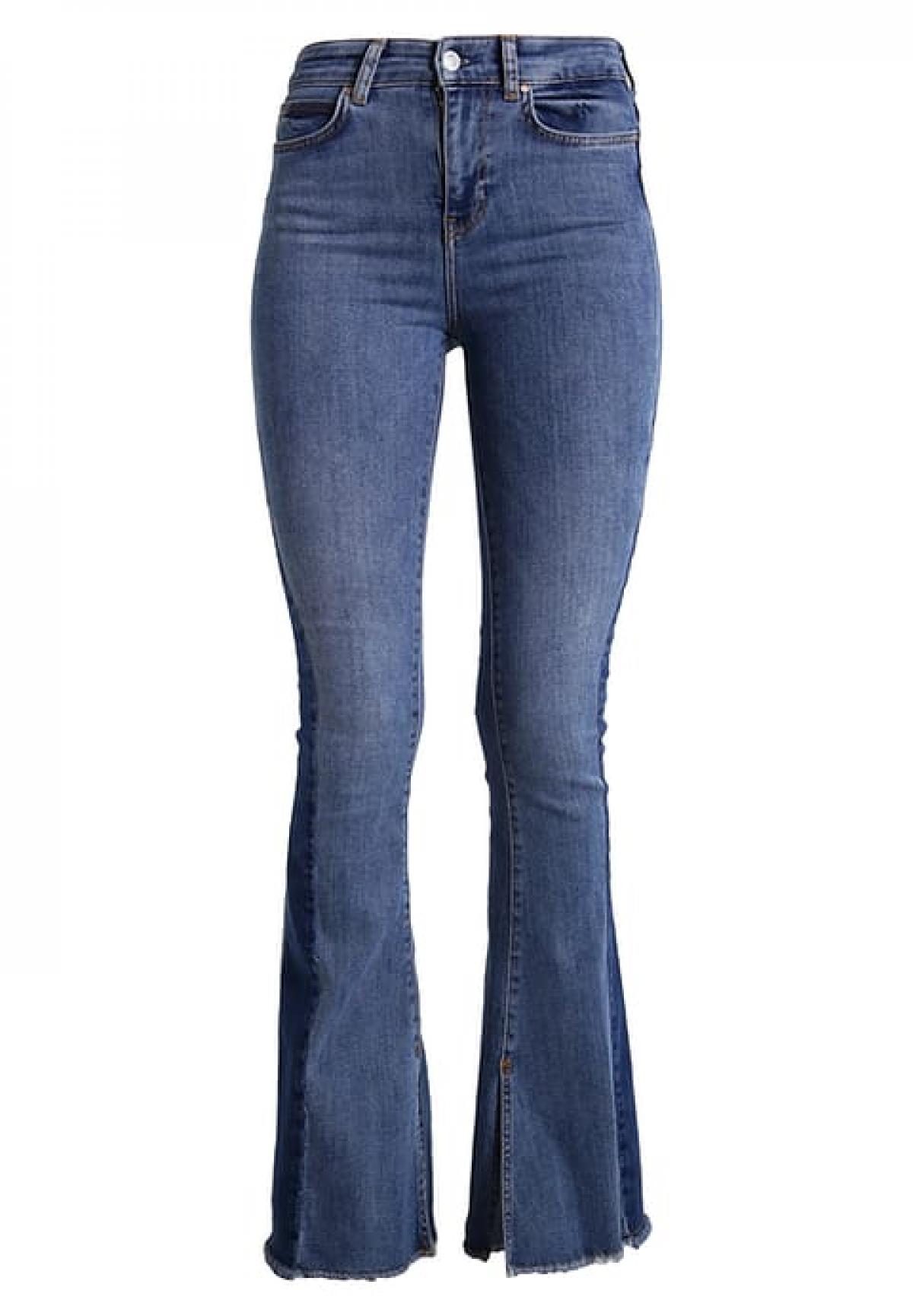 Le jeans évasé