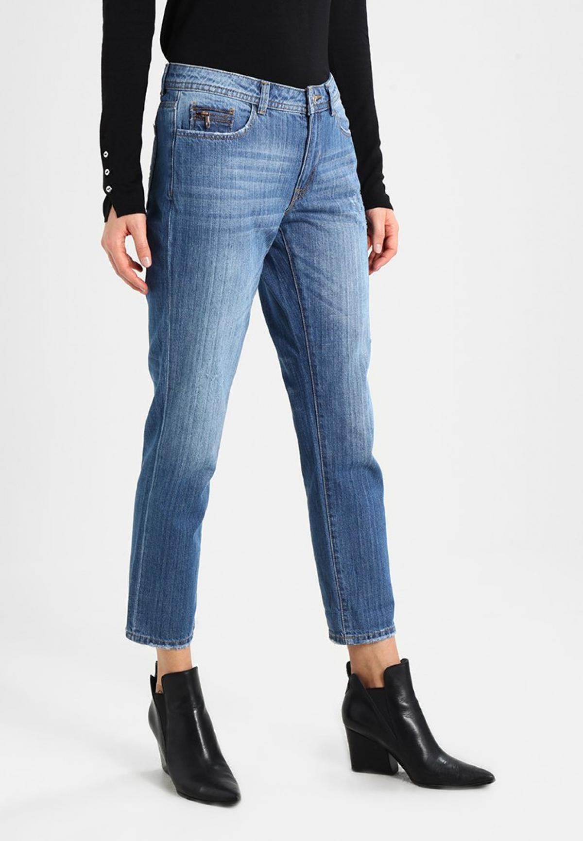 Straight leg jeans