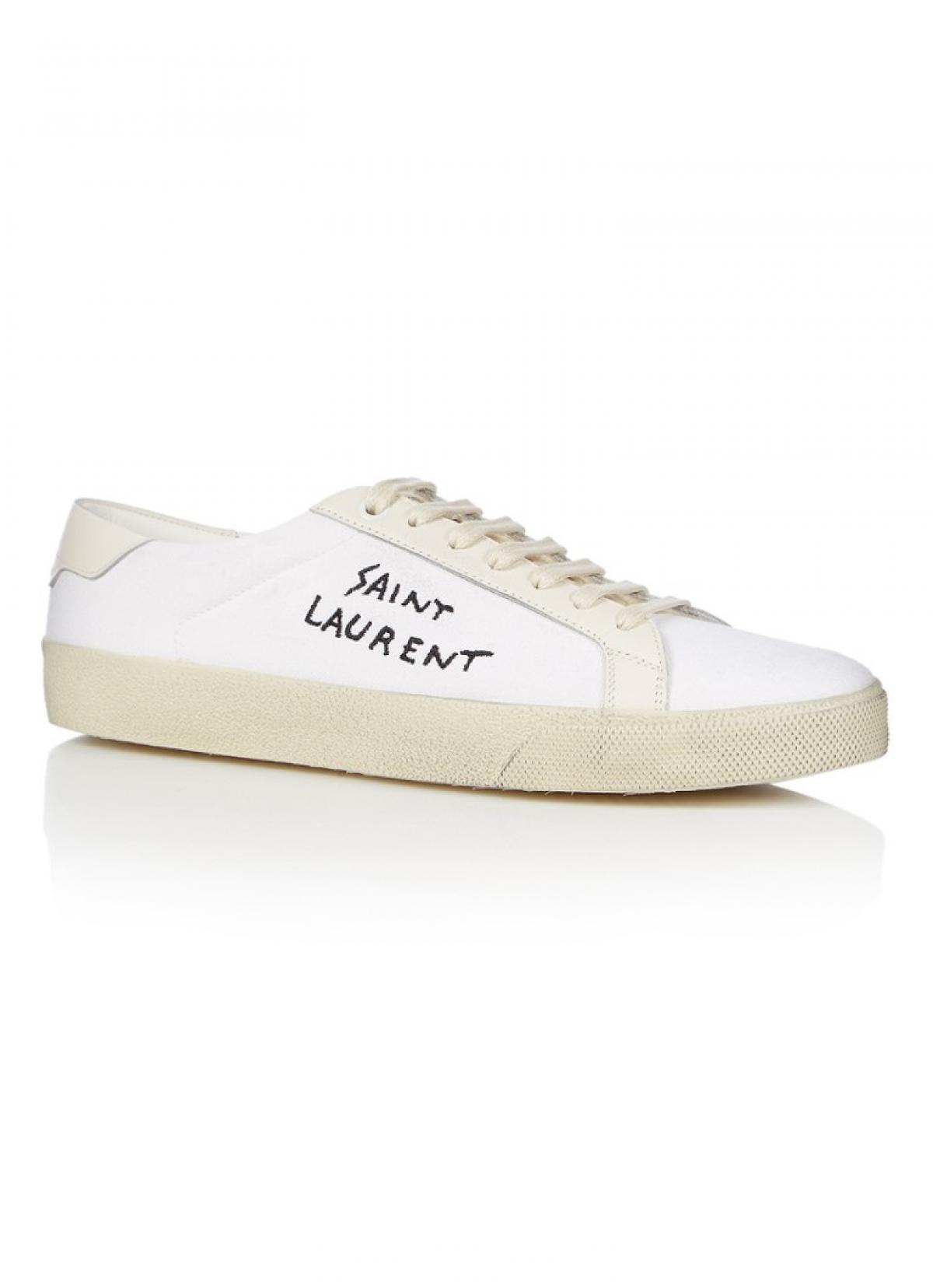 Sneaker met logoborduring