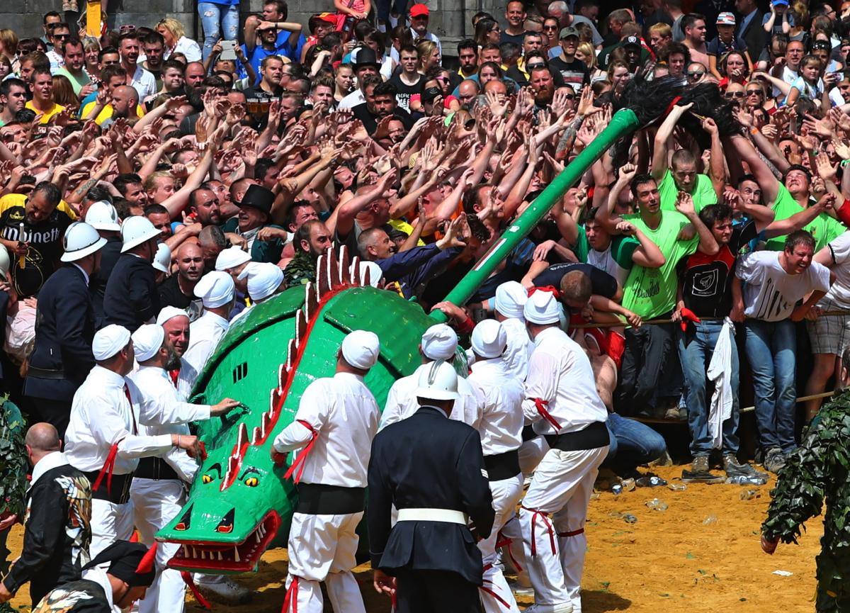Fêter le doudou à Mons
