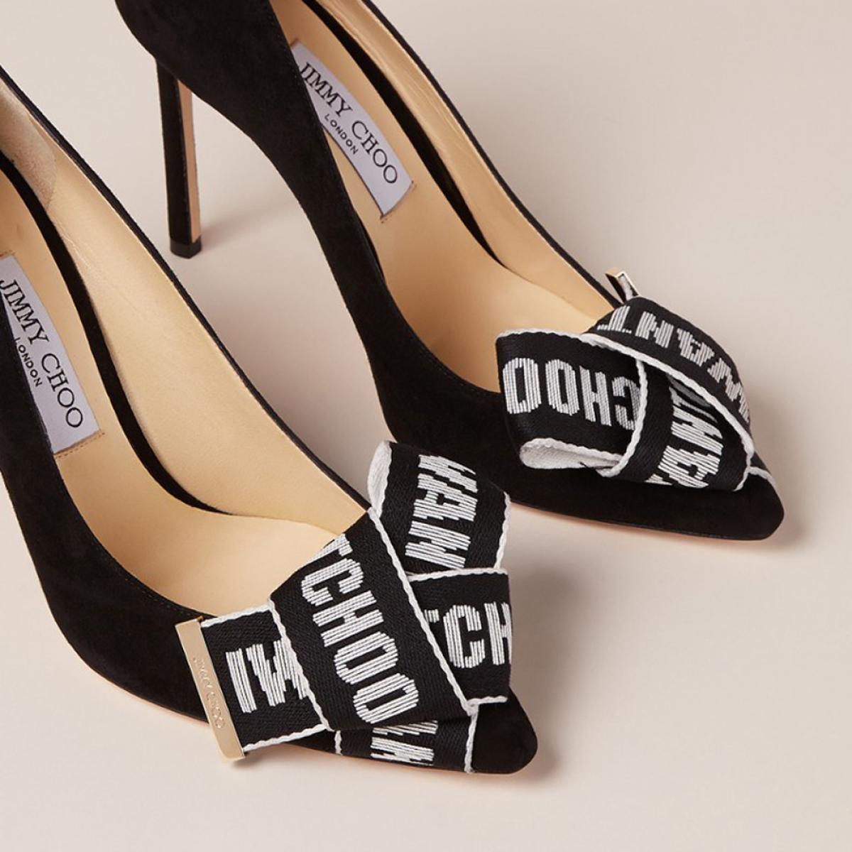 Une paire d'escarpins de luxe
