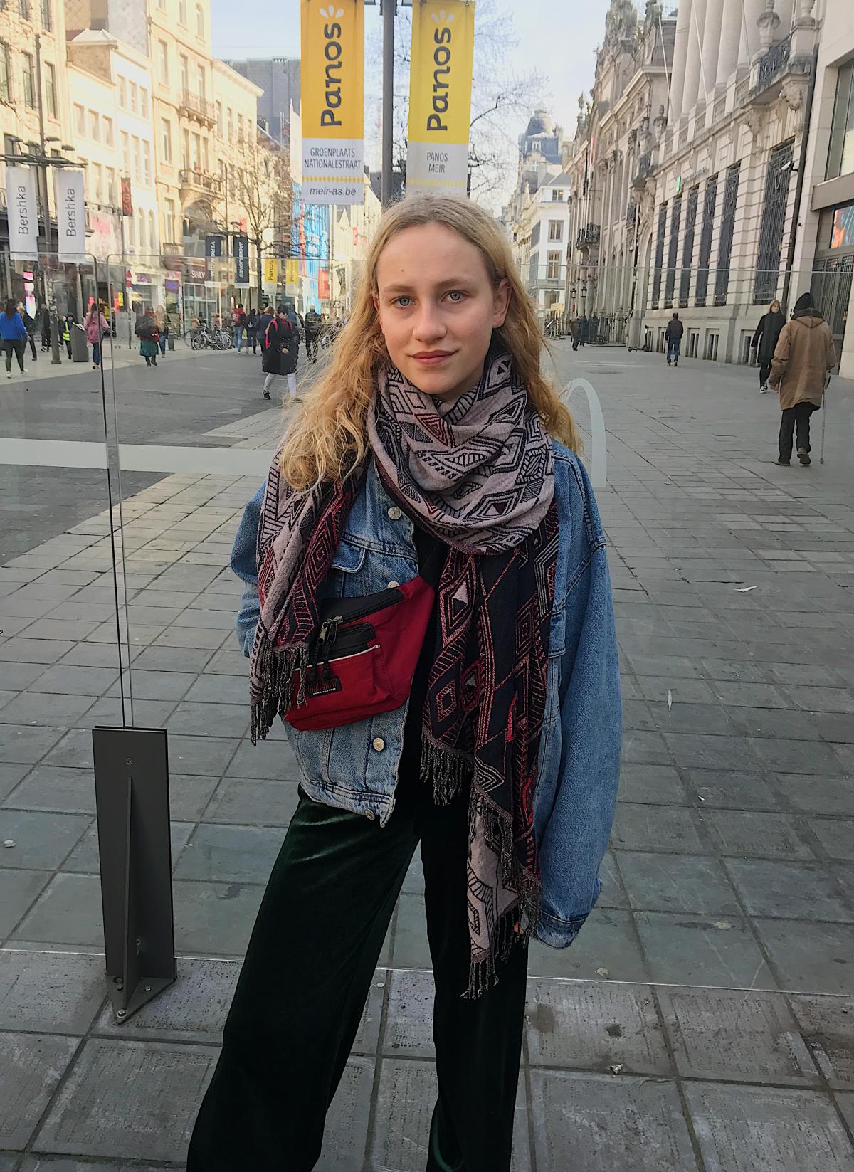 Eva (17)