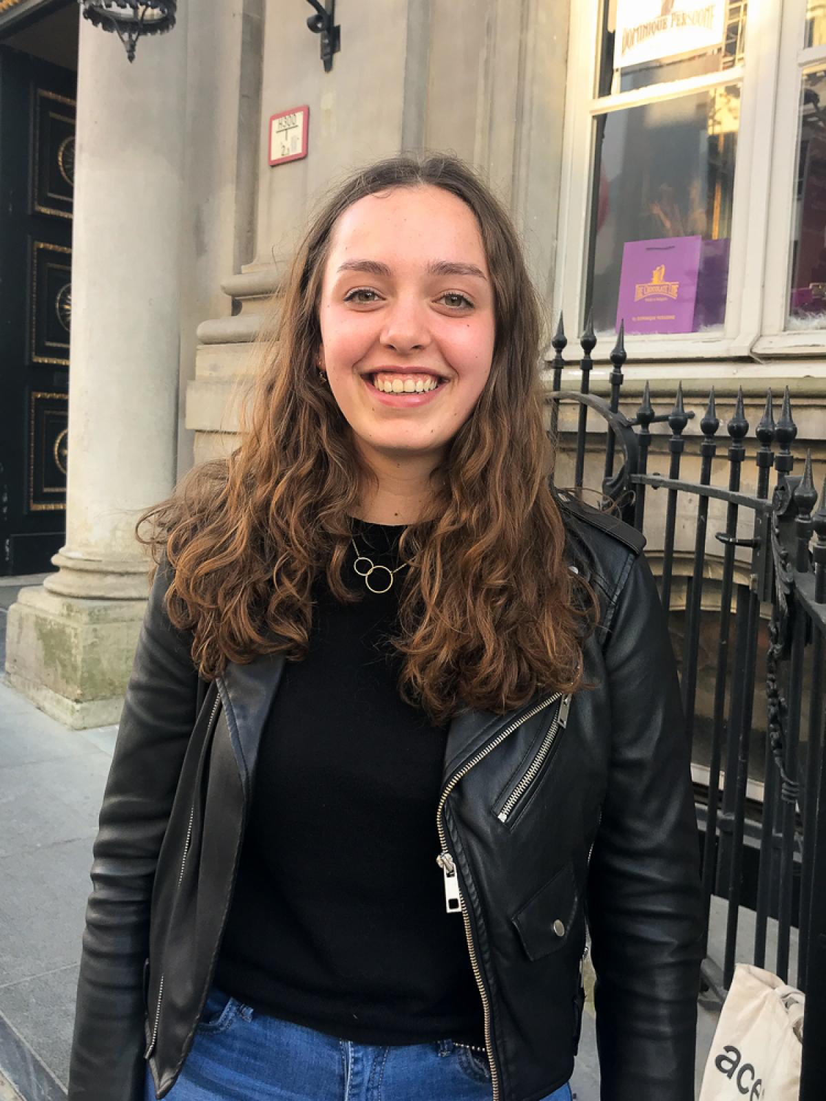 Elise (18)