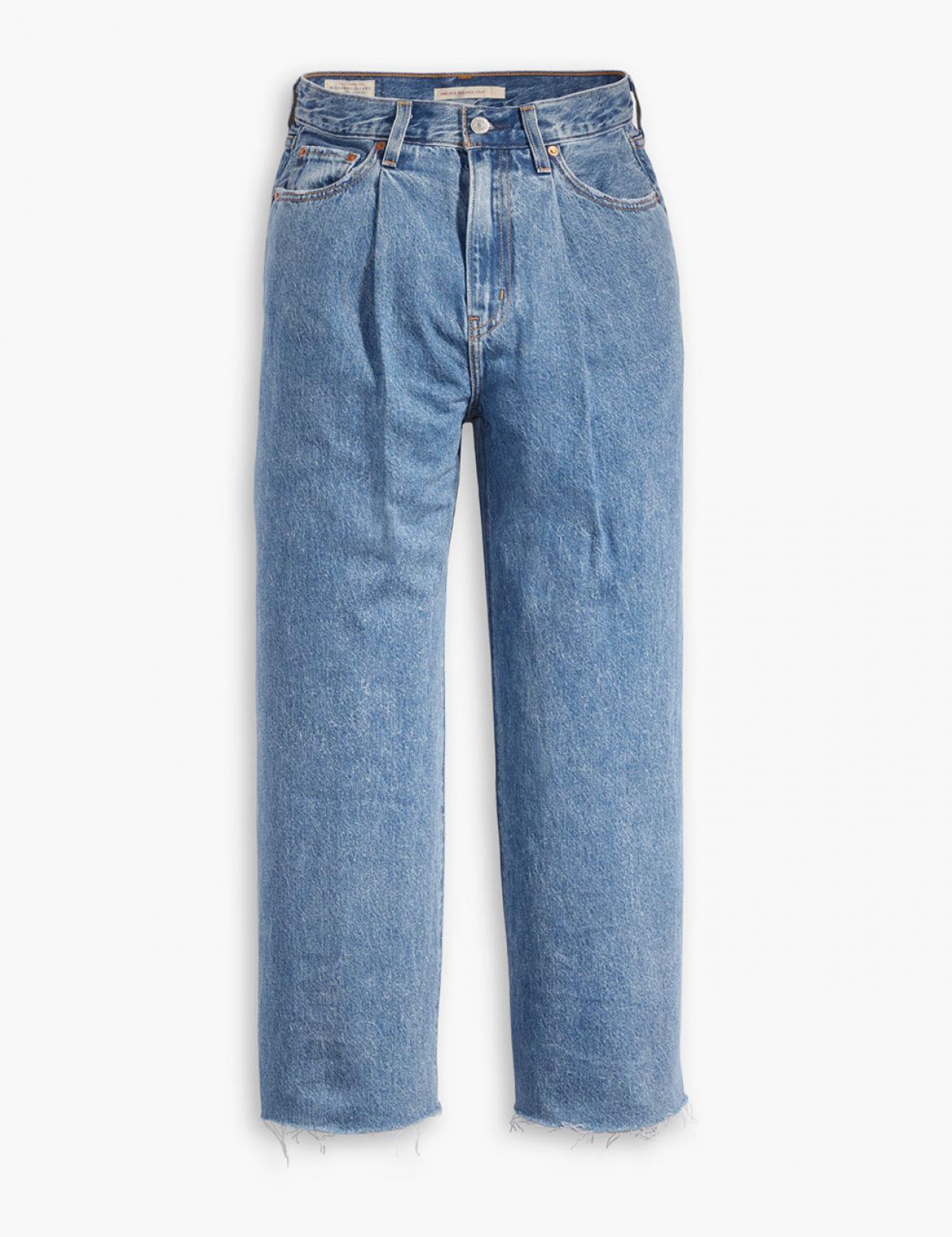 TREND 1: All Rise, high-waisted jeans