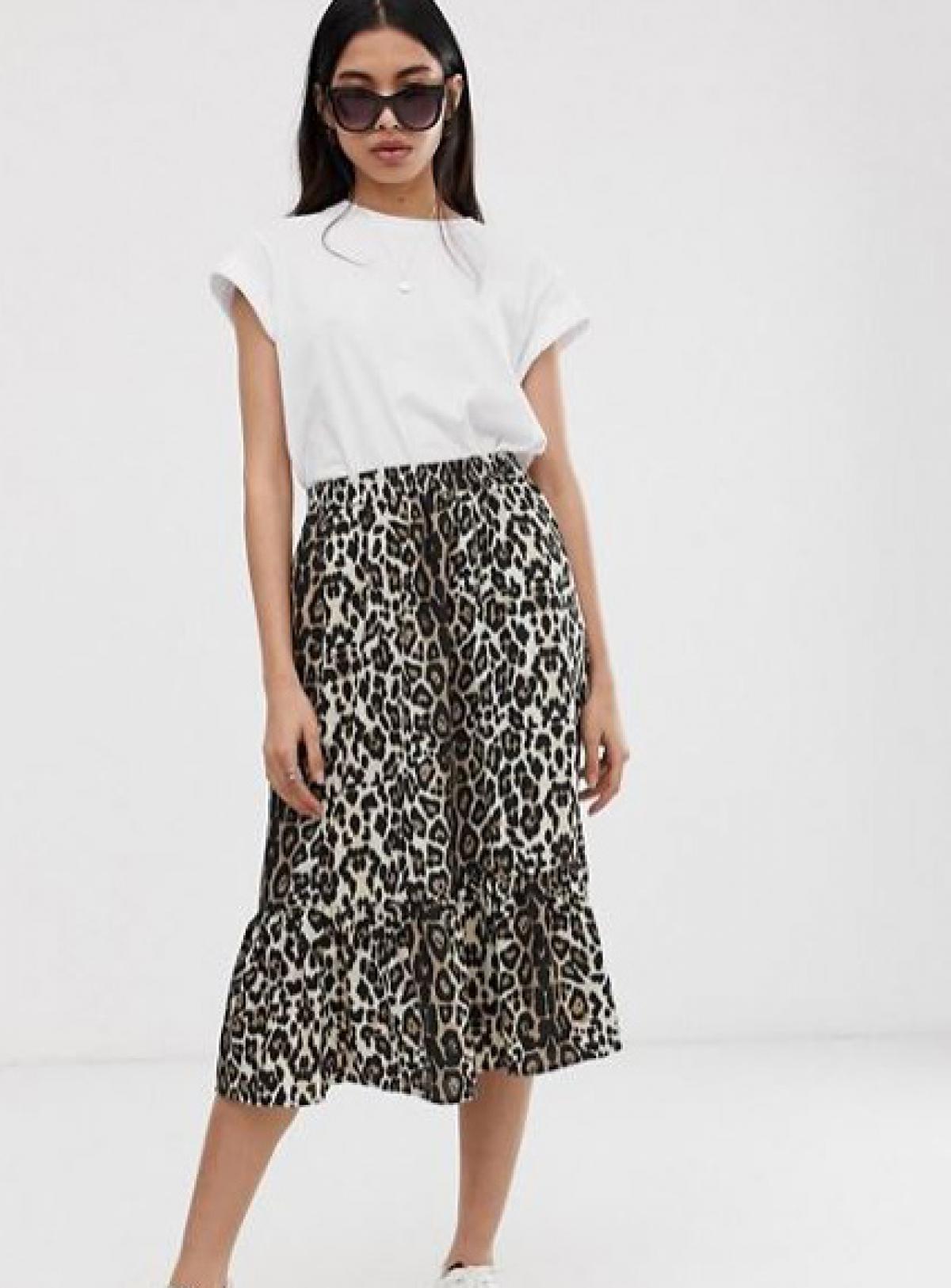 Skirt in leopard