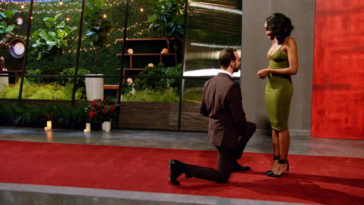Love Is Blind Couple Encore Ensemble LOVE IS BLIND: quels couples sont encore ensemble?