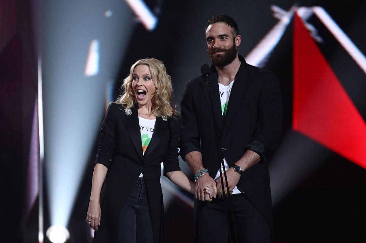 Kylie Minogue & Joshua Sasse