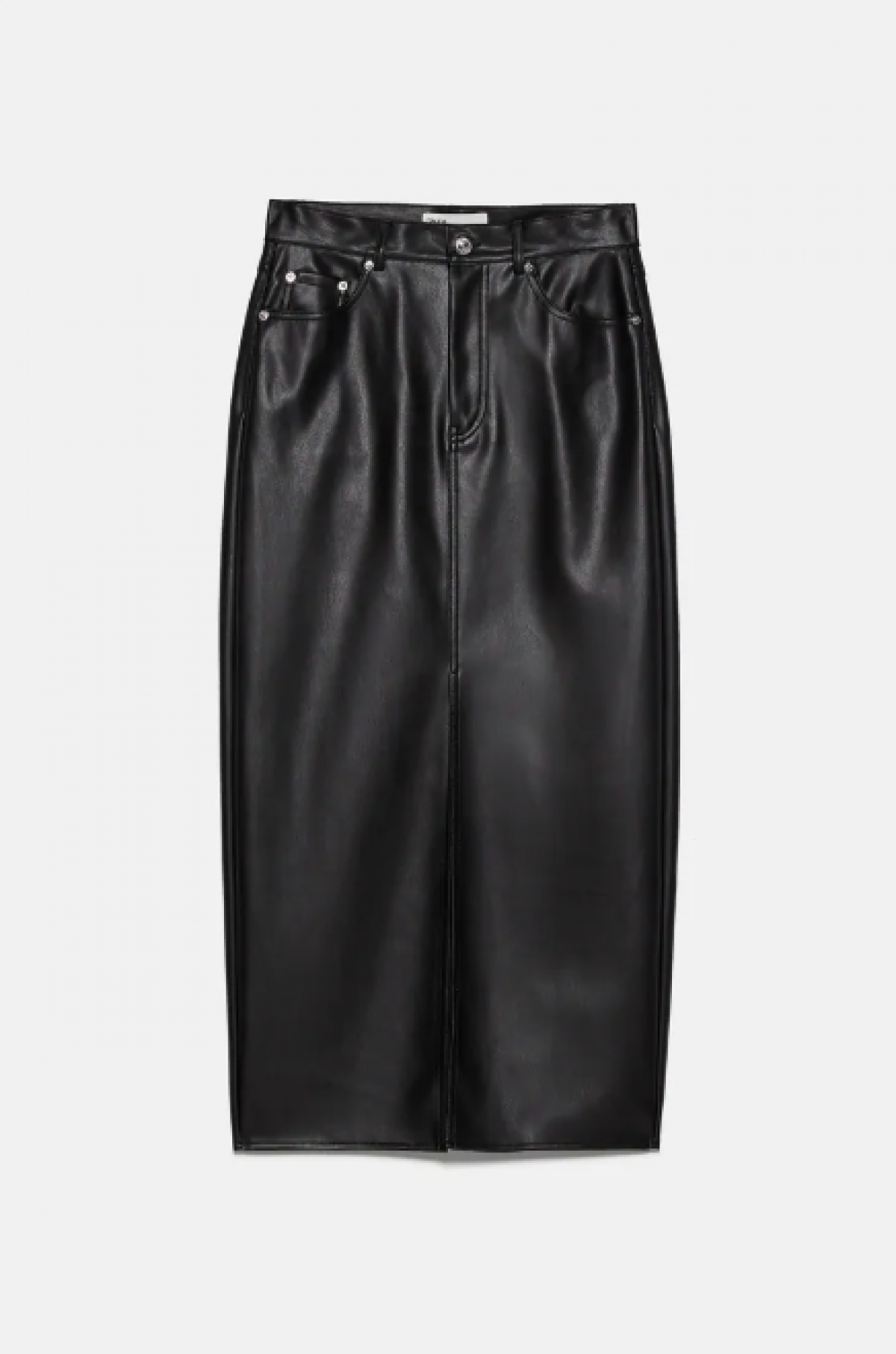 La jupe mi-longue en simili cuir