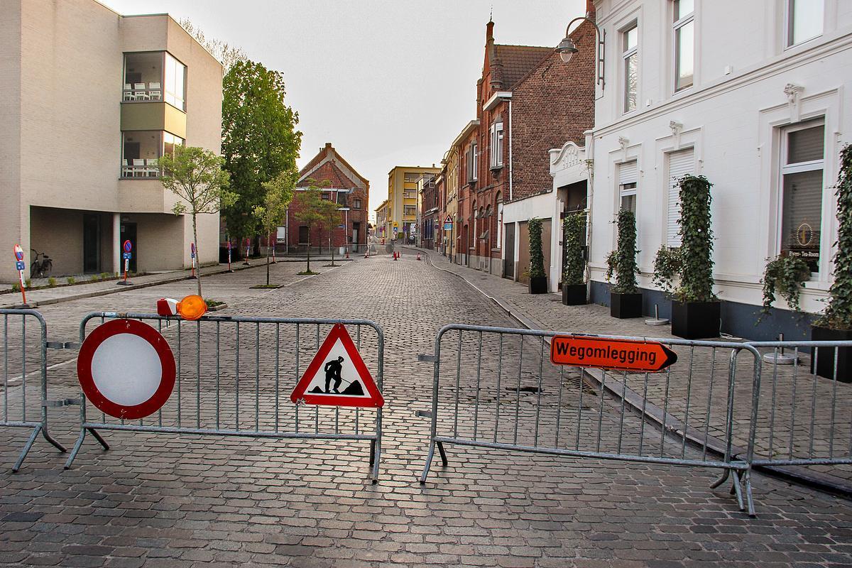 Herstellingswerken In Het Begin Van De Koestraat In Wervik - KW.be