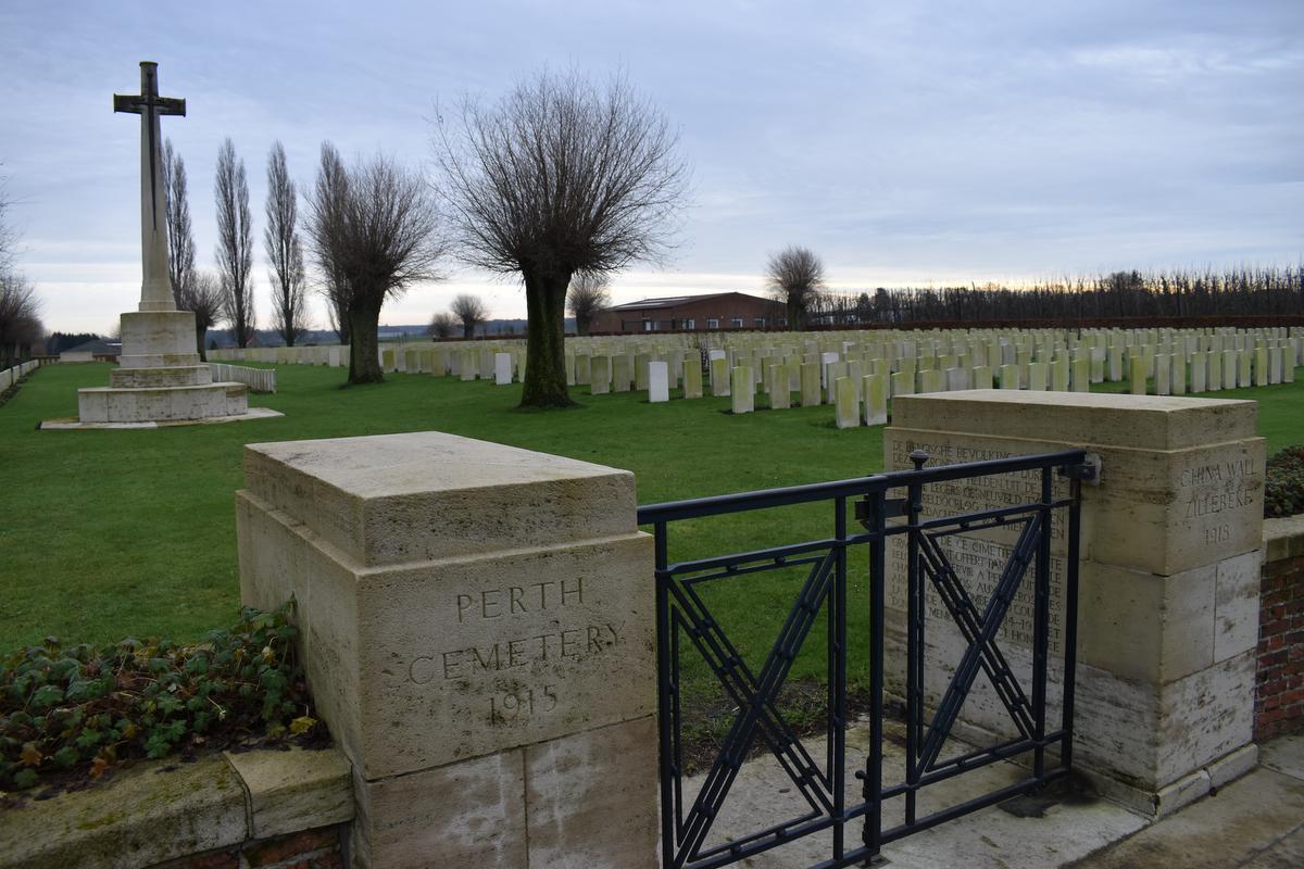 De grootste hap uit het budget gaat naar Perth Cemetry (China Wall) langs de Maaldestedestraat in Zillebeke. (foto TOGH)